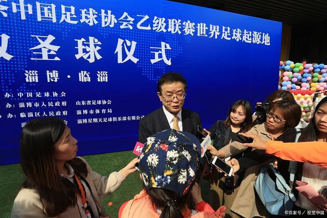 维尼修斯归队参训！皇马全力挽留盼续约，阿森纳持续观望静待挖角良机